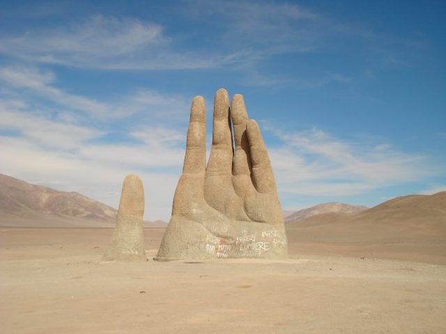 Mano del Desierto, Atacama Desert - Quirky and Unique Sculptures from Across the World
