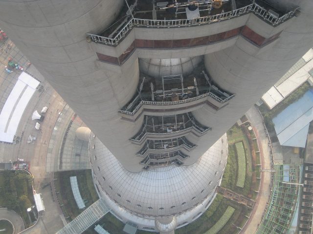 Oriental Pearl Tower - The World’s Tallest and Scariest Skywalks