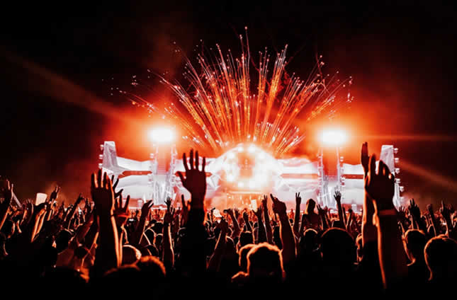 Let It Roll - Top Biggest Music Festivals In The World