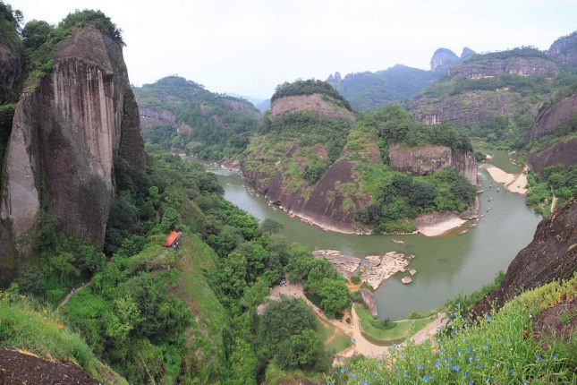 The remote Wuyi Mountains in Fujian Province, one of the important tea regions to which Fortune travelled.